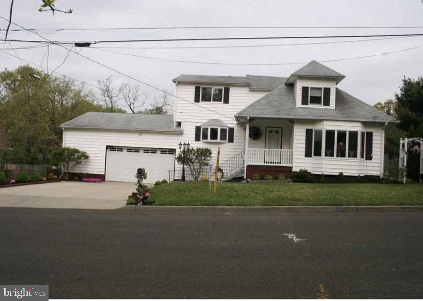 8 Chestnut Lane Clementon, NJ 08021 - Photo 1 of 15 Front
