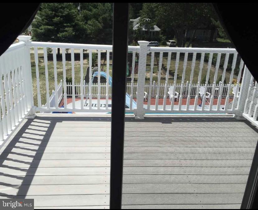 8 Chestnut Lane Clementon, NJ 08021 - Photo 15 of 15 master bedroom balcony