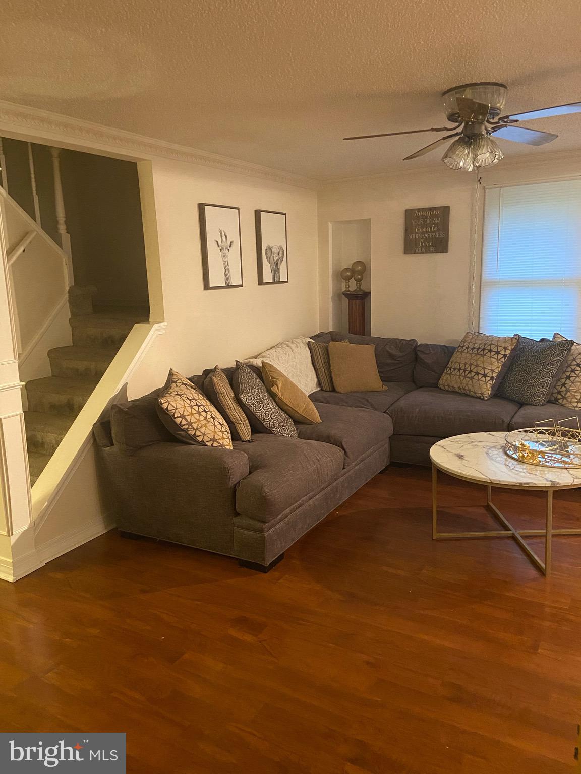 8 Chestnut Lane Clementon, NJ 08021 - Photo 5 of 15 living room