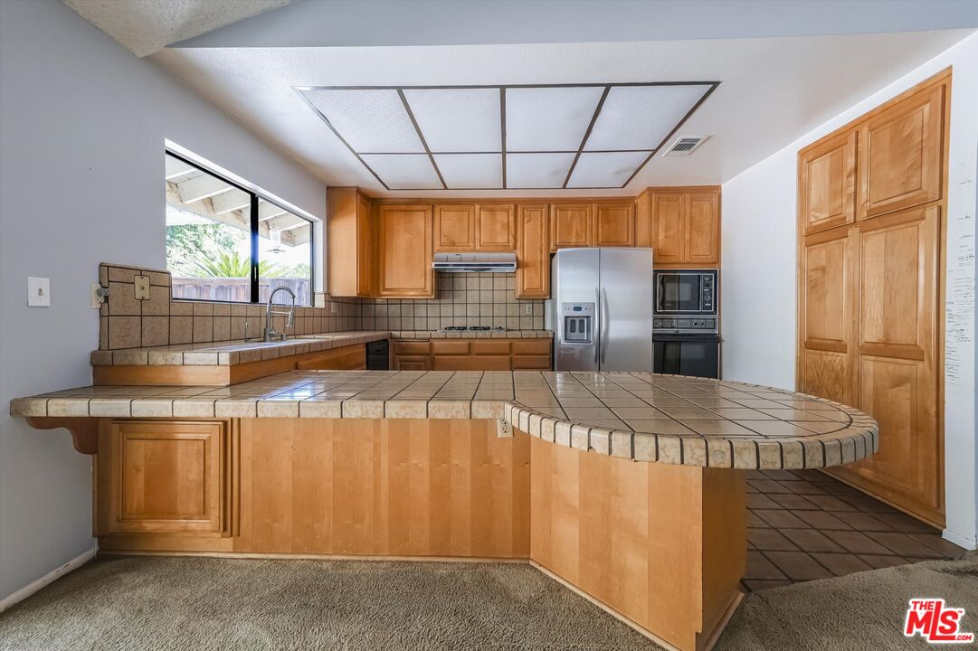 3477 Vicki Court Simi Valley, CA 93063 - Photo 15 of 39