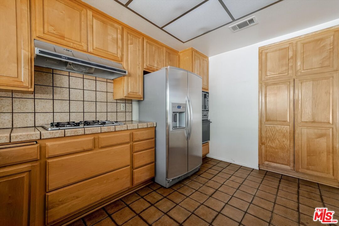 3477 Vicki Court Simi Valley, CA 93063 - Photo 19 of 39