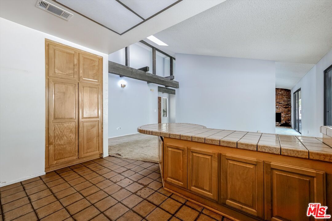 3477 Vicki Court Simi Valley, CA 93063 - Photo 20 of 39