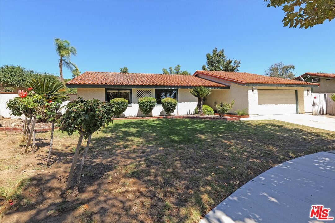 3477 Vicki Court Simi Valley, CA 93063 - Photo 2 of 39