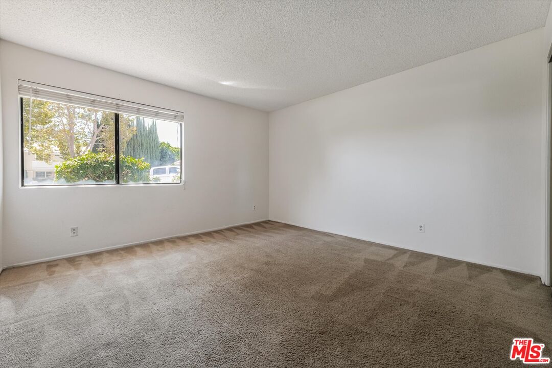 3477 Vicki Court Simi Valley, CA 93063 - Photo 29 of 39