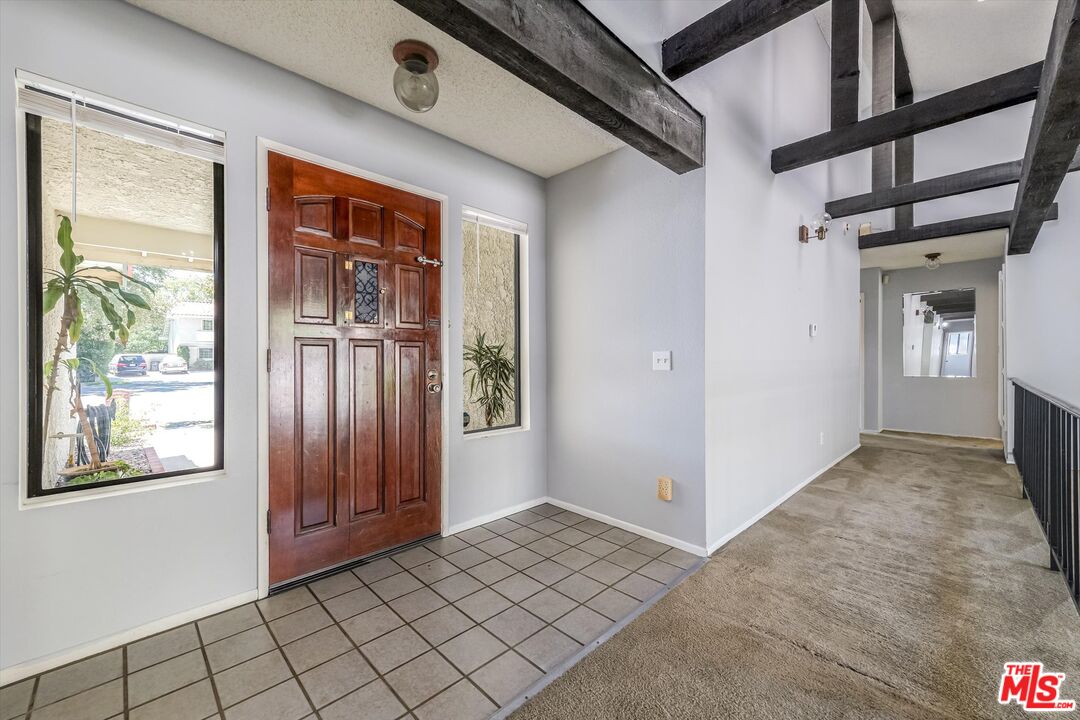 3477 Vicki Court Simi Valley, CA 93063 - Photo 5 of 39