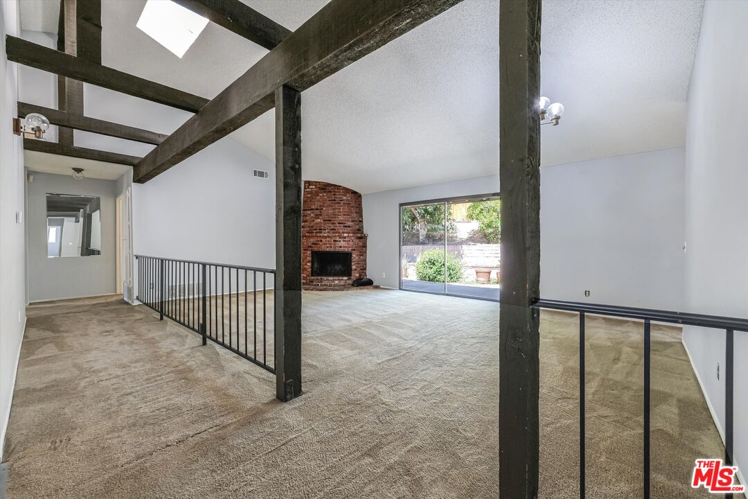 3477 Vicki Court Simi Valley, CA 93063 - Photo 6 of 39