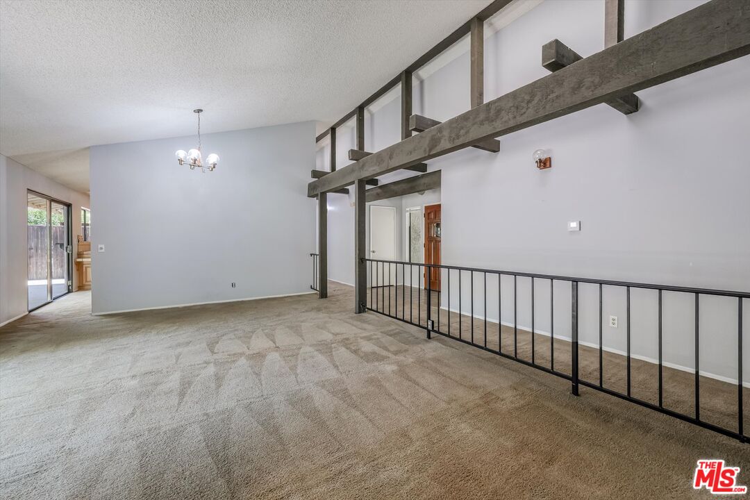 3477 Vicki Court Simi Valley, CA 93063 - Photo 10 of 39