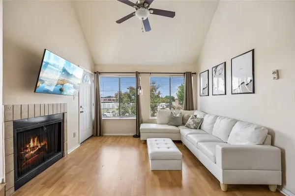 $215,000 | 3129 Sondra Drive, Unit 206, Fort Worth, TX 76107