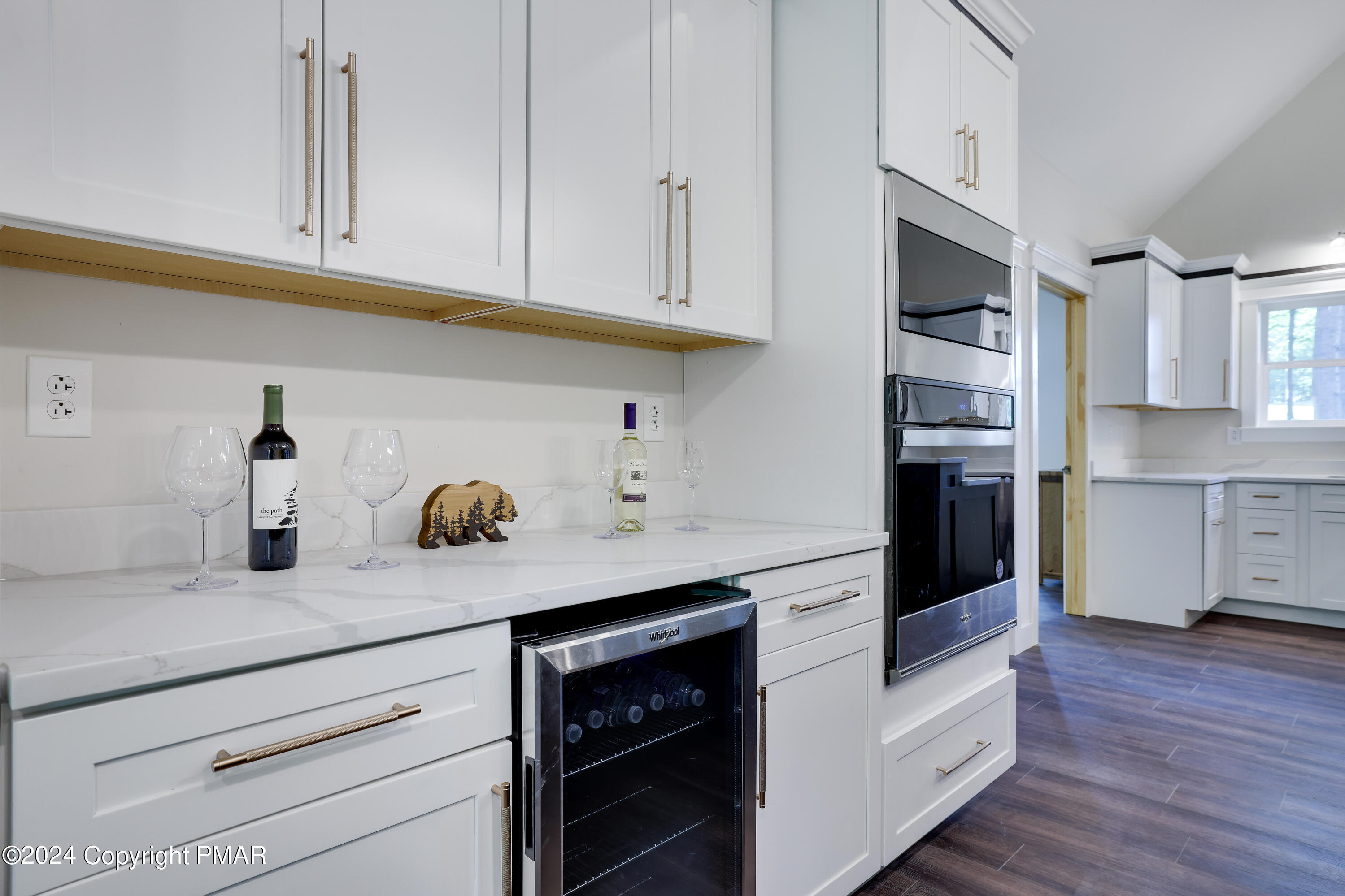 1195 Kilmer Road Tobyhanna, PA 18466 - Photo 15 of 83 Breakfast Bar