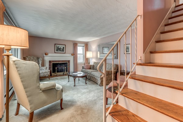 43 Upland Road Waltham, MA 02451 - Photo 5 of 30 Gallery Image 5