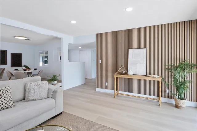 $1,320,000 | 14032 Woodlawn Avenue, Tustin, CA 92780