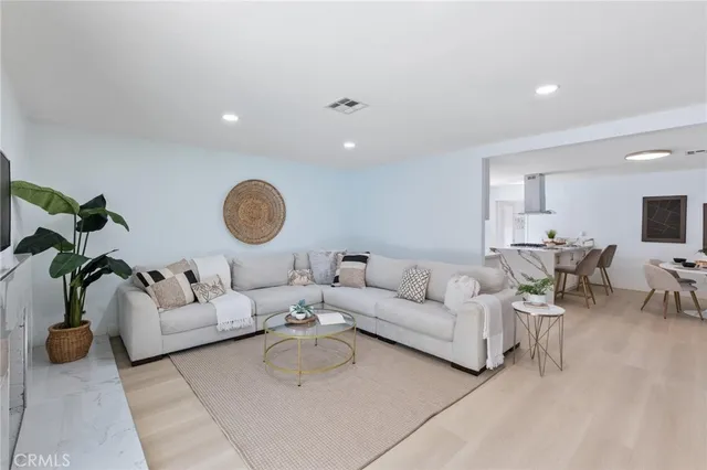 $1,320,000 | 14032 Woodlawn Avenue, Tustin, CA 92780