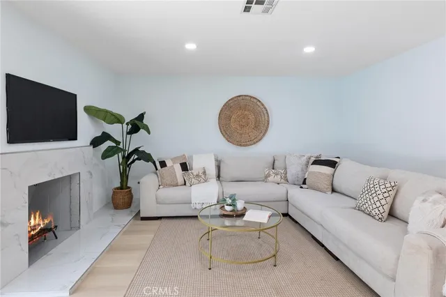 $1,320,000 | 14032 Woodlawn Avenue, Tustin, CA 92780