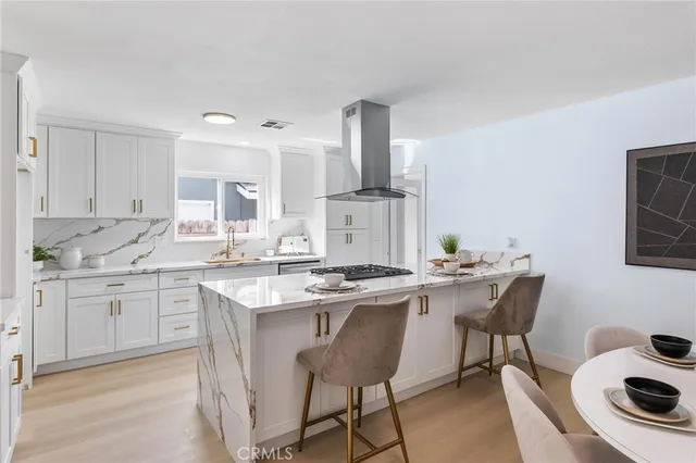 $1,320,000 | 14032 Woodlawn Avenue, Tustin, CA 92780