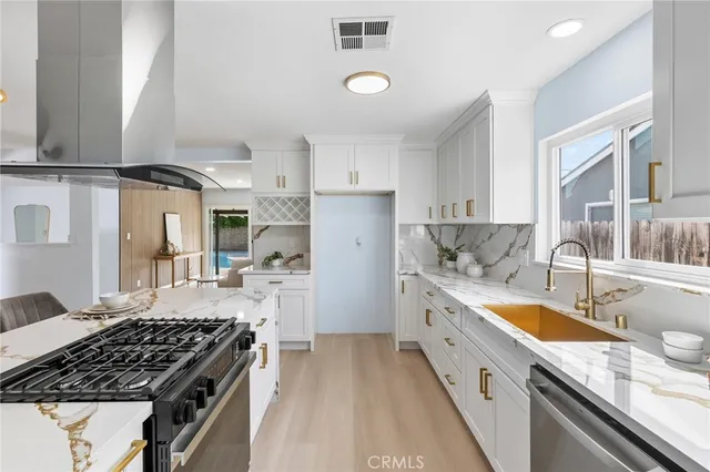 $1,320,000 | 14032 Woodlawn Avenue, Tustin, CA 92780