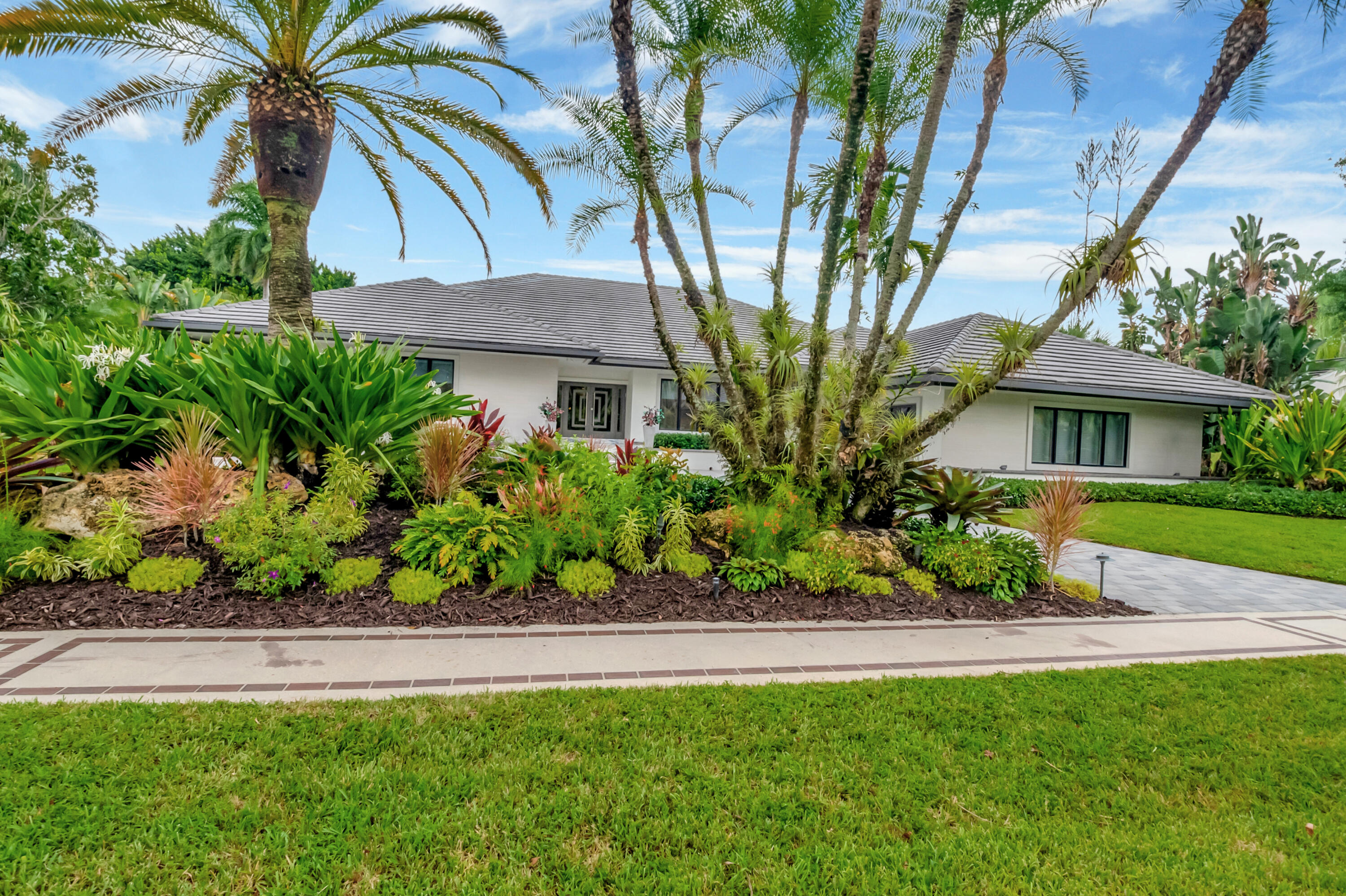 19672 Oakbrook Circle Boca Raton, FL 33434 - Photo 3 of 103 DSC_4622