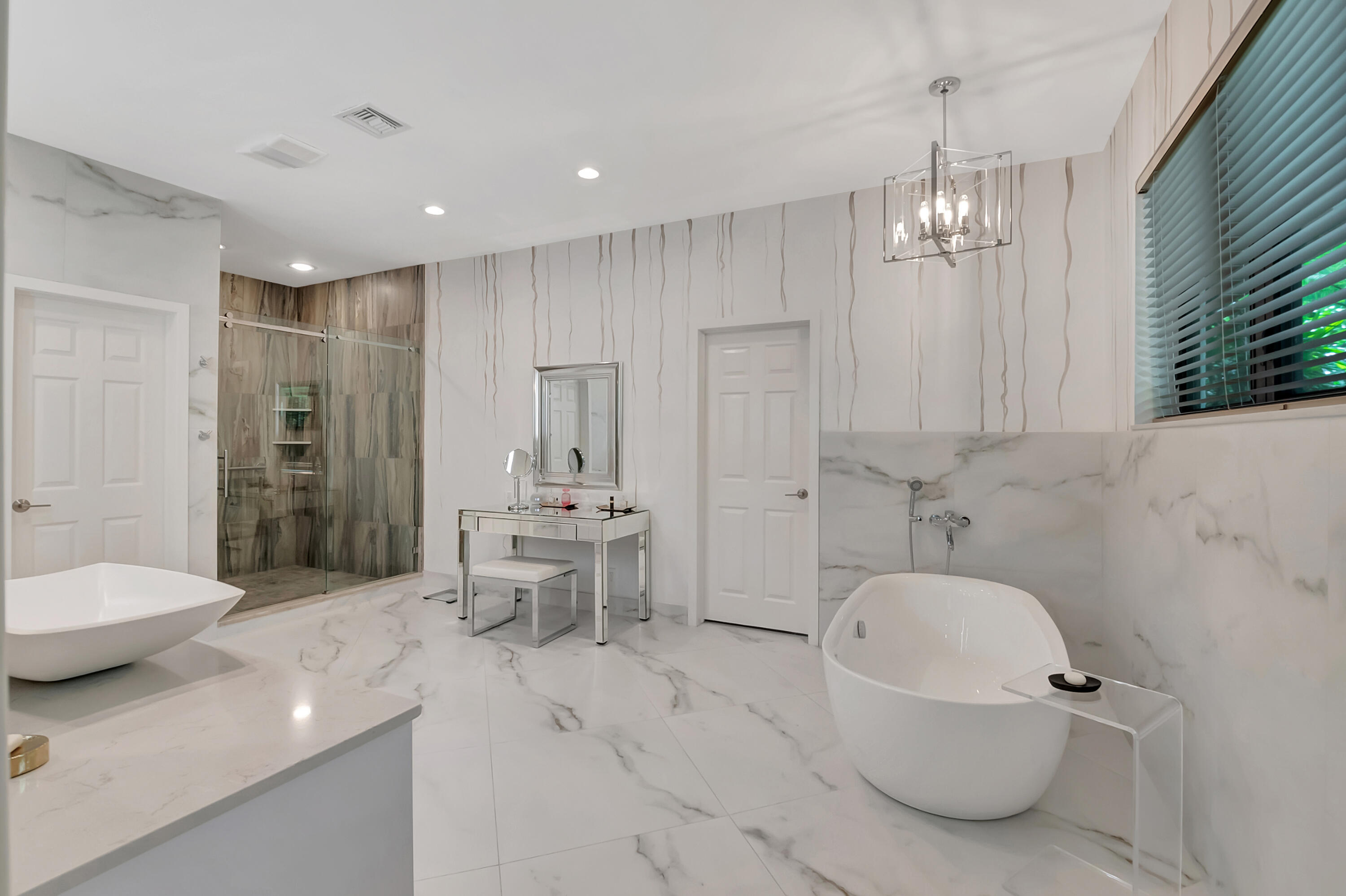 19672 Oakbrook Circle Boca Raton, FL 33434 - Photo 37 of 103 DSC_4792