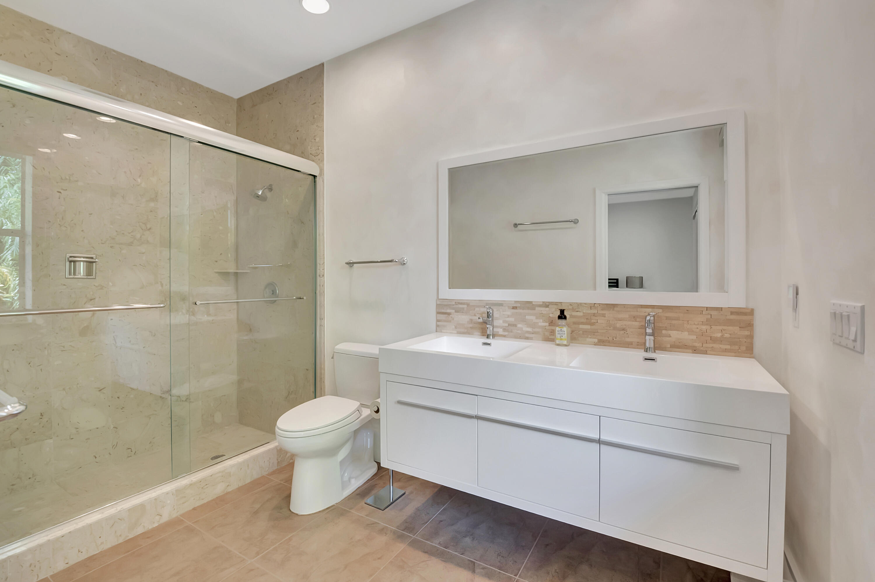 19672 Oakbrook Circle Boca Raton, FL 33434 - Photo 44 of 103 DSC_4827