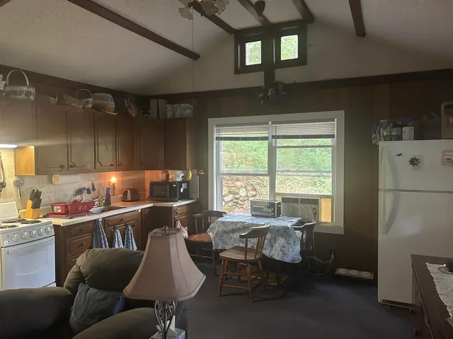 $275,000 | 2 South Shore Drive, Pelham, NH 03076