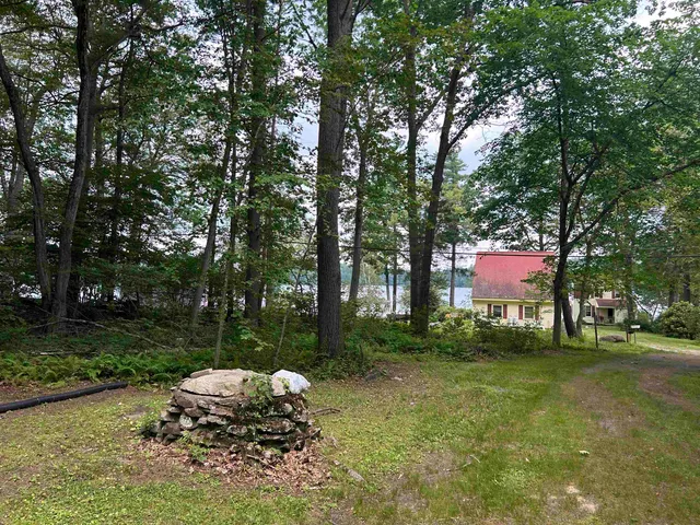 $275,000 | 2 South Shore Drive, Pelham, NH 03076