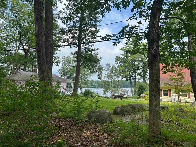 $275,000 | 2 South Shore Drive, Pelham, NH 03076