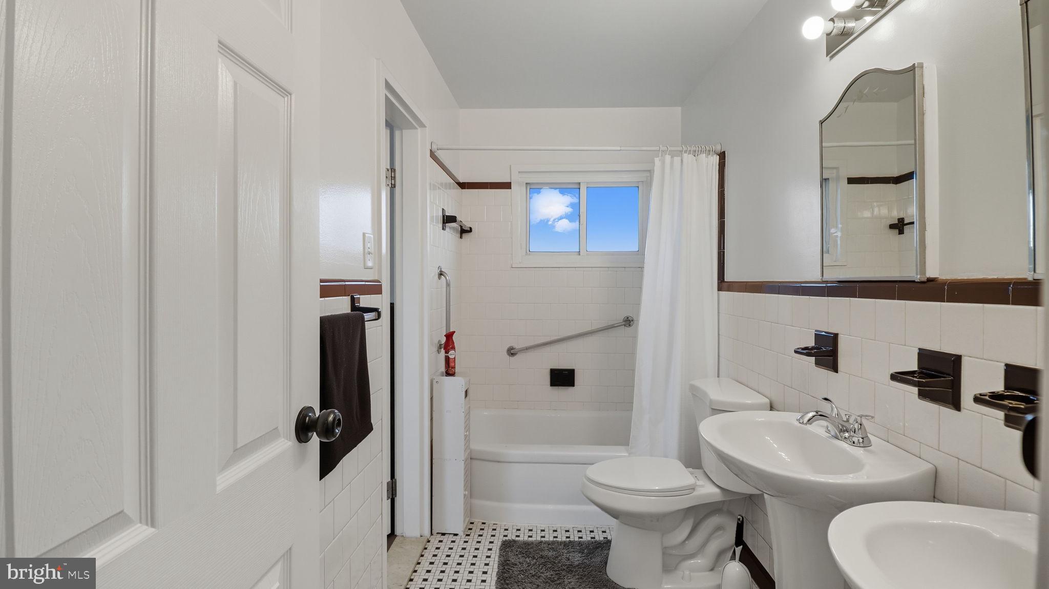 6028 Moorehead Road Catonsville, MD 21228 - Photo 19 of 38