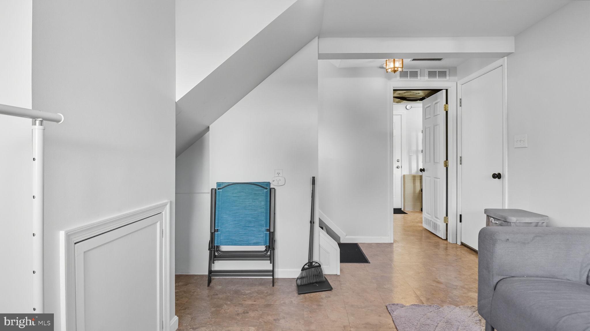 6028 Moorehead Road Catonsville, MD 21228 - Photo 32 of 38