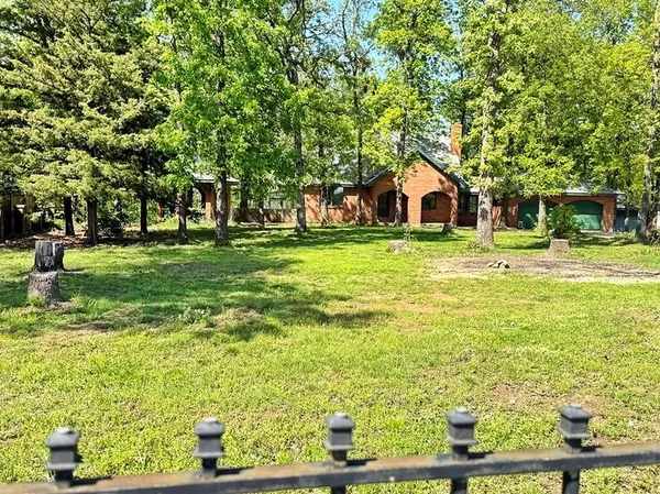$199,500 | 1649 East 126 Road, El Dorado Springs, MO 64744