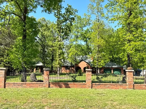 $199,500 | 1649 East 126 Road, El Dorado Springs, MO 64744