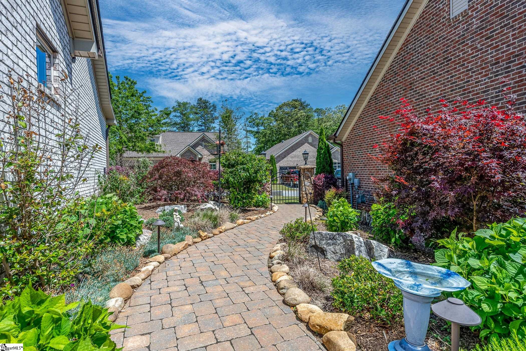 35 Layken Lane Simpsonville, SC 29680 - Photo 2 of 32 Gallery Image 2