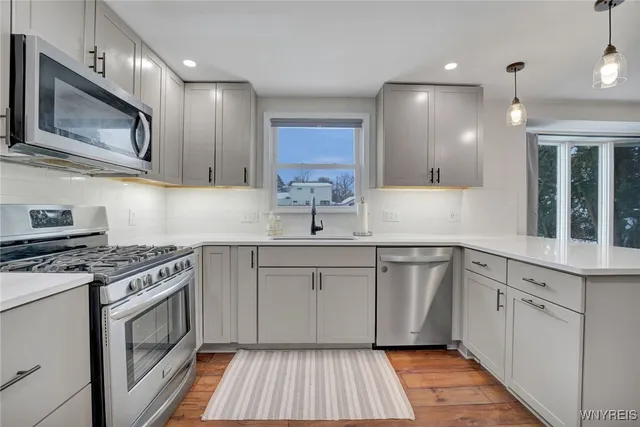 $369,900 | 5035 Clarice Drive, Hamburg, NY 14075