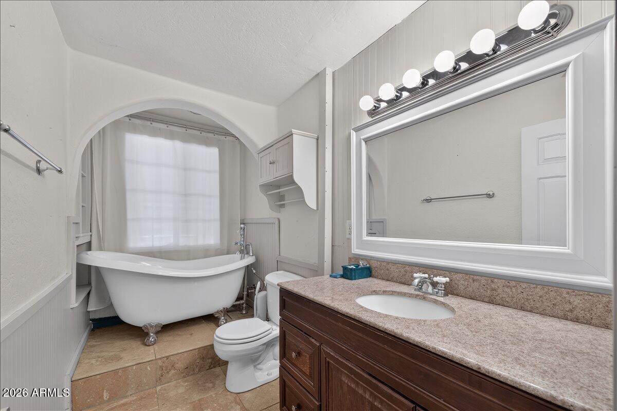 602 West Circle Mountain Road New River, AZ 85087 - Photo 8 of 27 09-A740059