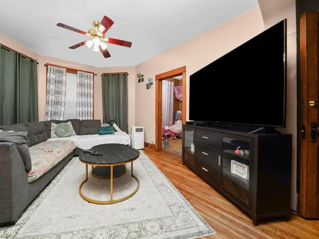 $599,000 | 2131 North Springfield Avenue, Chicago, IL 60647