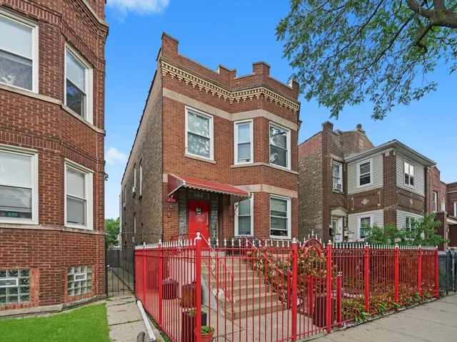 $599,000 | 2131 North Springfield Avenue, Chicago, IL 60647