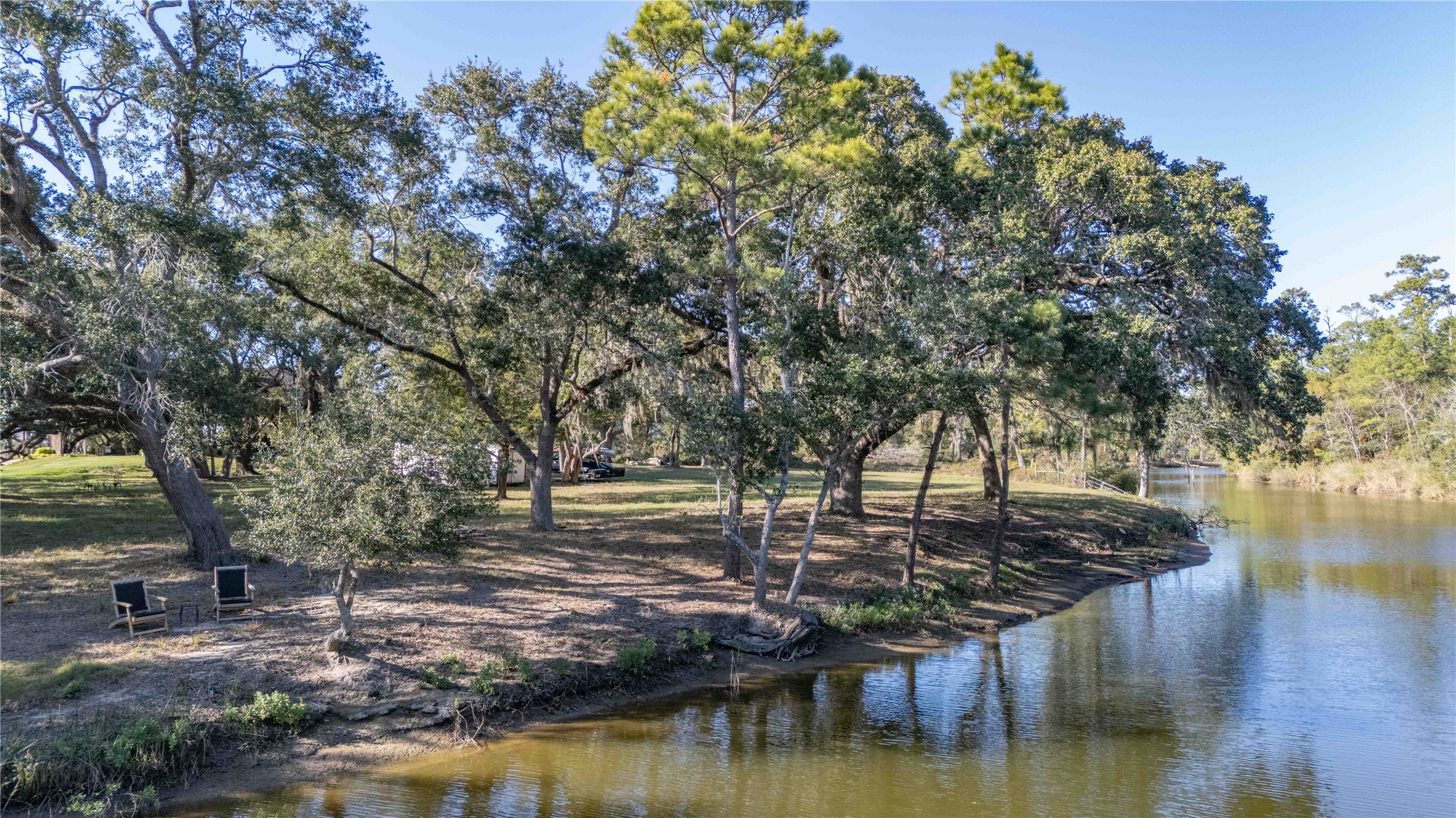 6641 Eagle Road Anahuac, TX 77514 - Photo 6 of 47