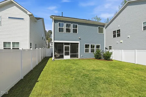 $700,000 | 2009 Florine Drive, Apex, NC 27502