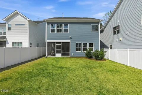 $700,000 | 2009 Florine Drive, Apex, NC 27502