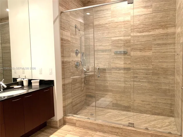 $6,700 | 16001 Collins Avenue, Unit 3805, Sunny Isles Beach, FL 33160