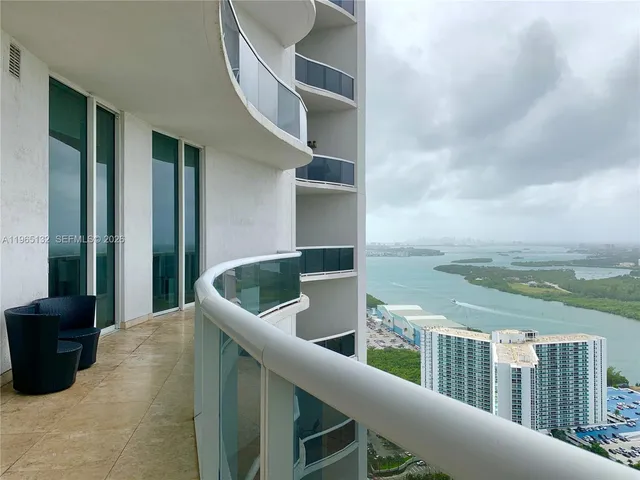 $6,700 | 16001 Collins Avenue, Unit 3805, Sunny Isles Beach, FL 33160