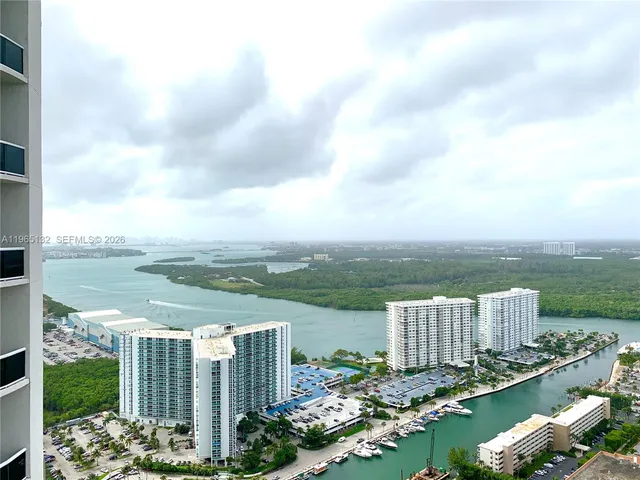 $6,700 | 16001 Collins Avenue, Unit 3805, Sunny Isles Beach, FL 33160