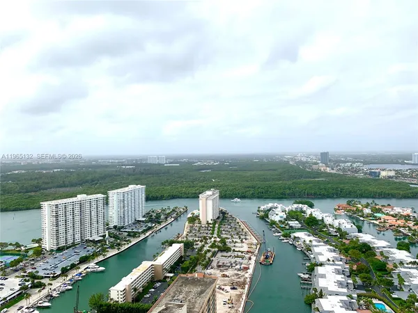 $6,600 | 16001 Collins Avenue, Unit 3805, Sunny Isles Beach, FL 33160