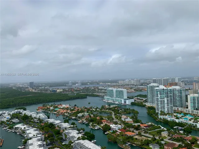 $6,700 | 16001 Collins Avenue, Unit 3805, Sunny Isles Beach, FL 33160