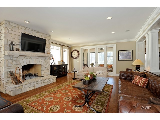826 West Bauer Road Naperville, IL 60563 - Photo 8 of 25