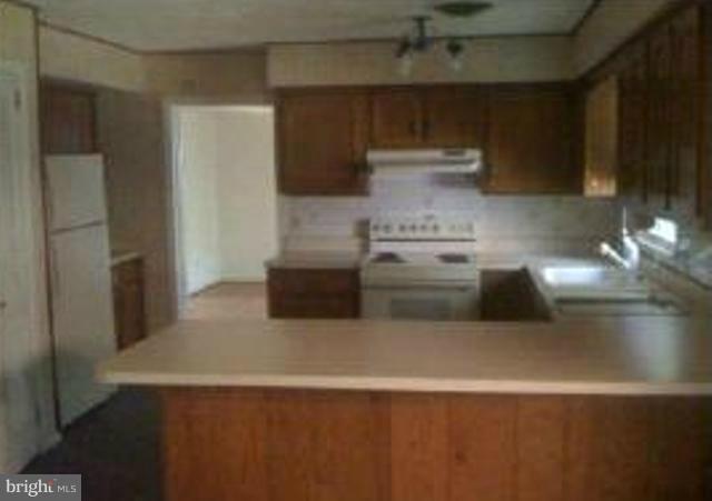 2000 Arona Road Fort Washington, MD 20744 - Photo 1 of 9 Kitchen