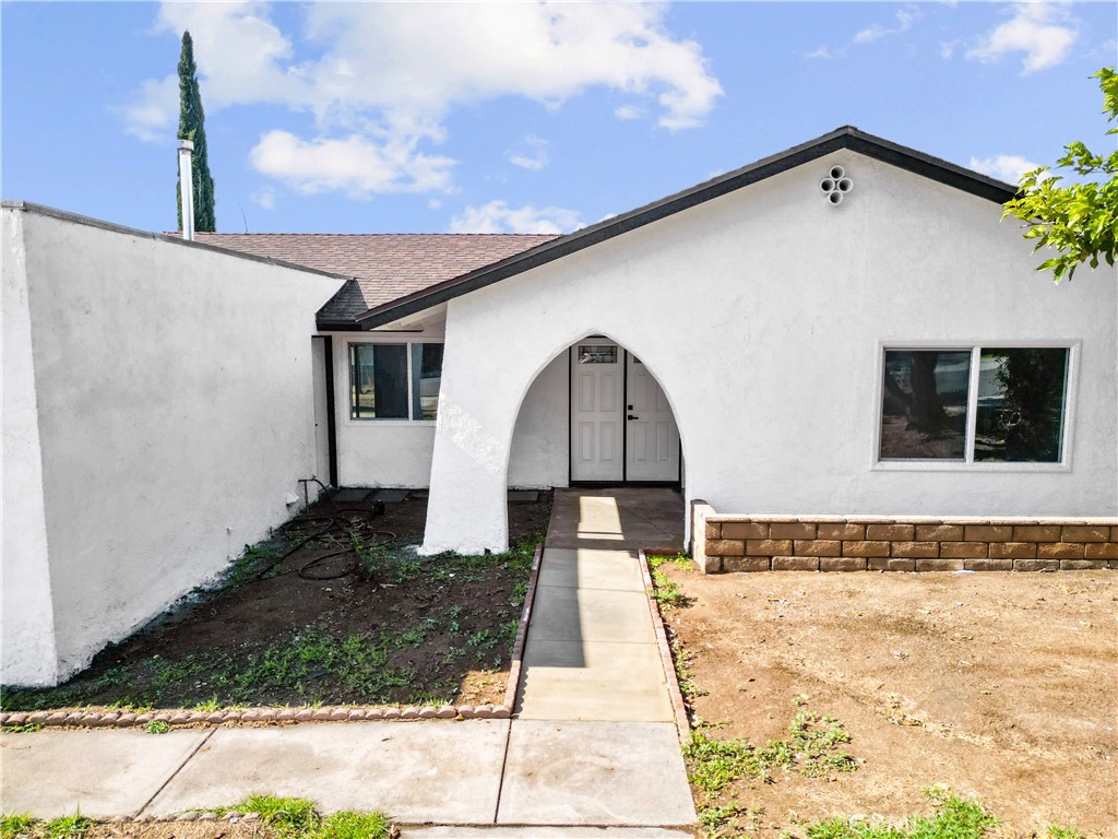527 West 10th Street Perris, CA 92570 - Photo 15 of 62