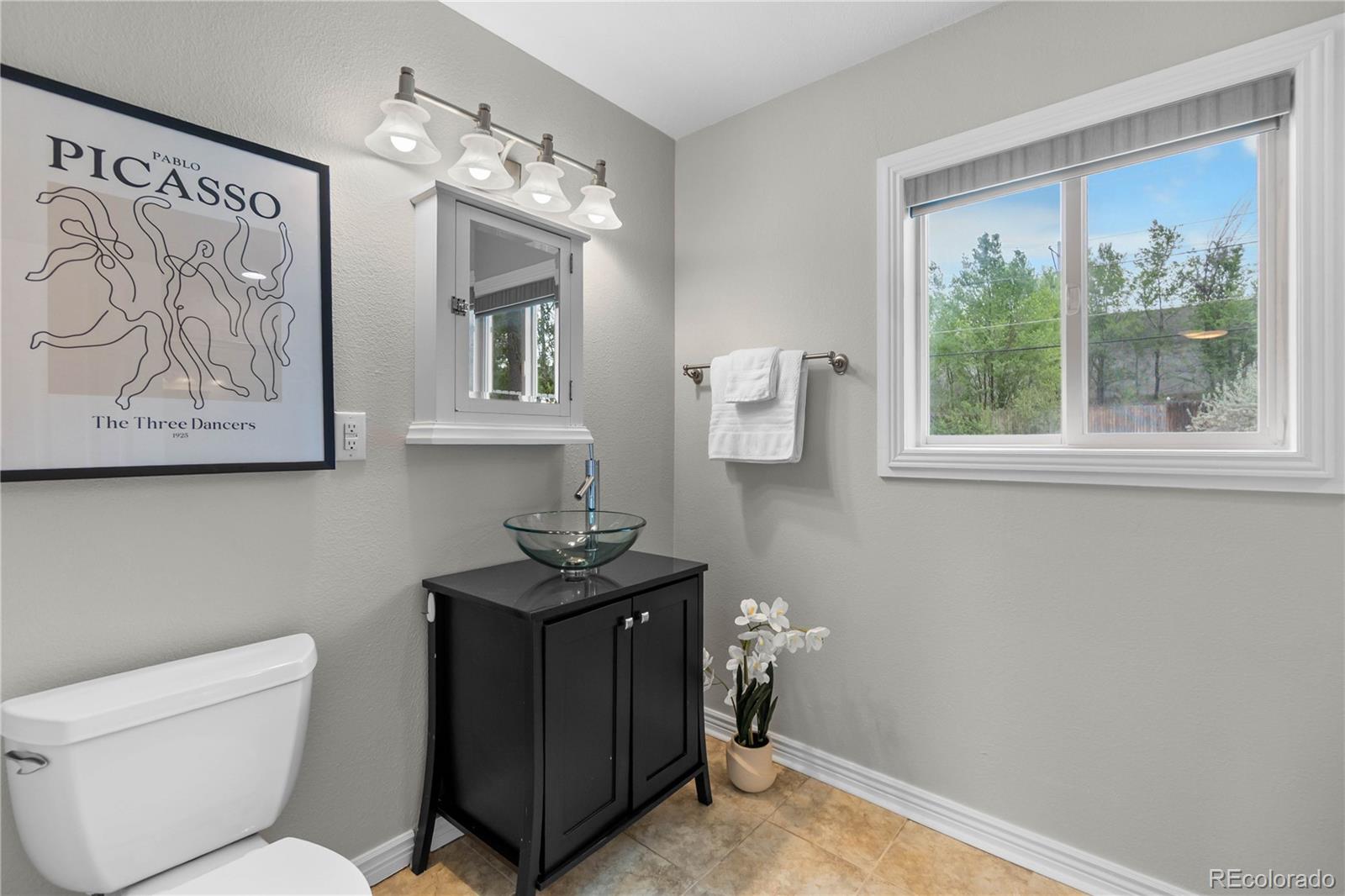3056 South Grape Way Denver, CO 80222 - Photo 19 of 50