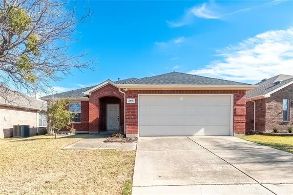 $2,100 | 2716 Dawn Spring Drive, Little Elm, TX 75068