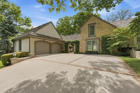 $1,200,000 | 7904 Bristol Court, Prairie Village, KS 66208
