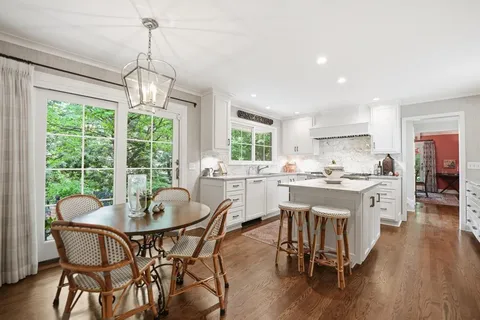 $1,200,000 | 7904 Bristol Court, Prairie Village, KS 66208
