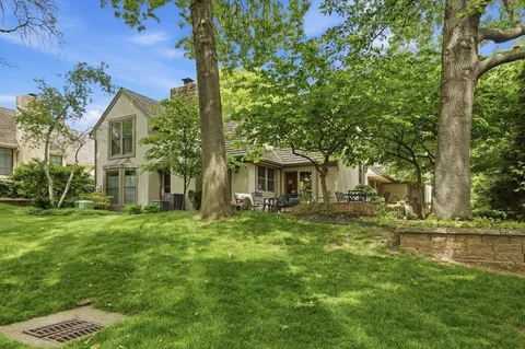 $1,200,000 | 7904 Bristol Court, Prairie Village, KS 66208